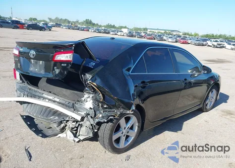 2014 Toyota Camry Se z USA, uszkodzony, nr VIN 4T1BF1FK0EU804056